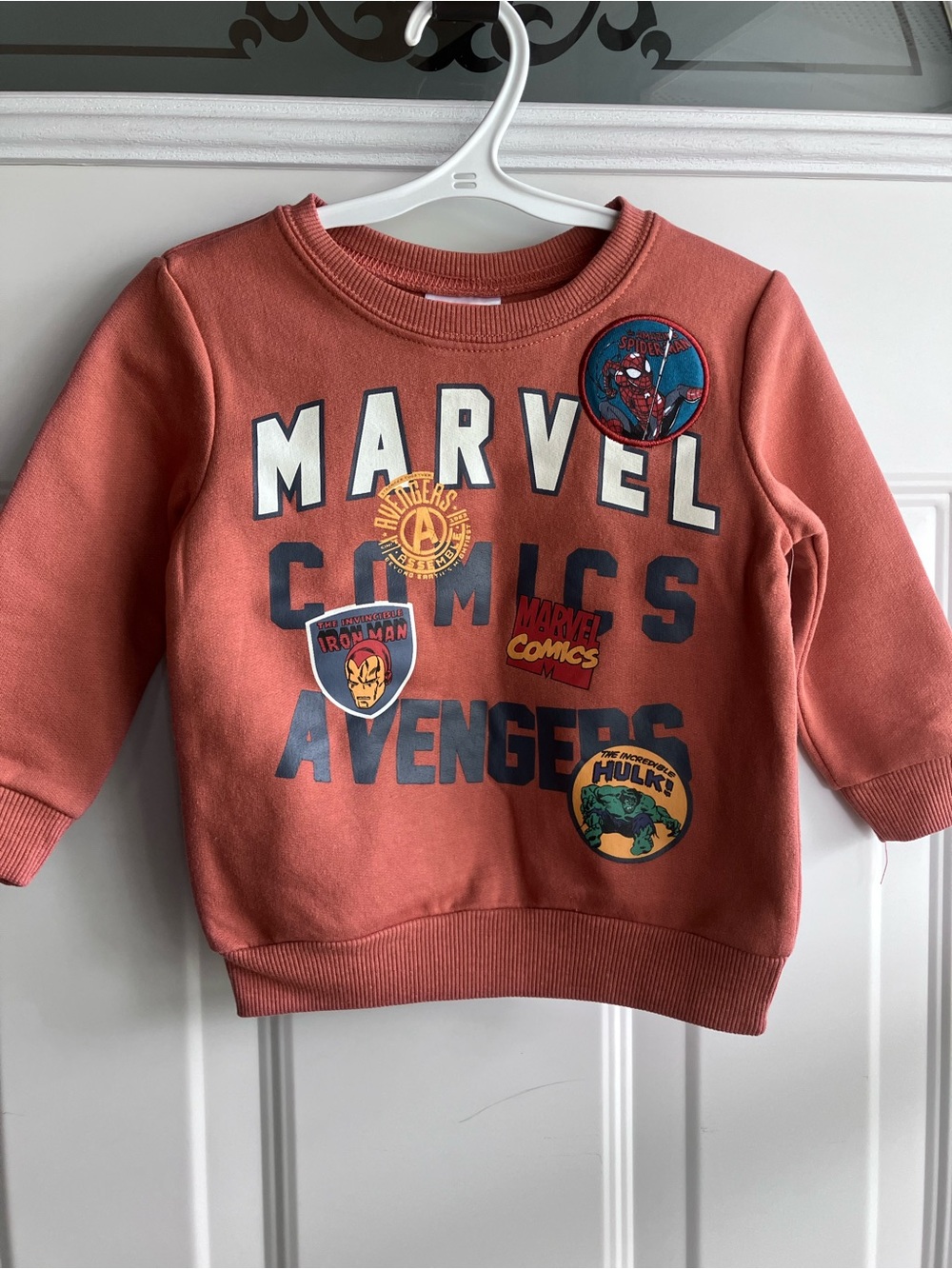 Marvel avengers sweater 2T NEW